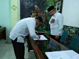 Perpusdes Insan Mulia Terima 4 Unit Komputer